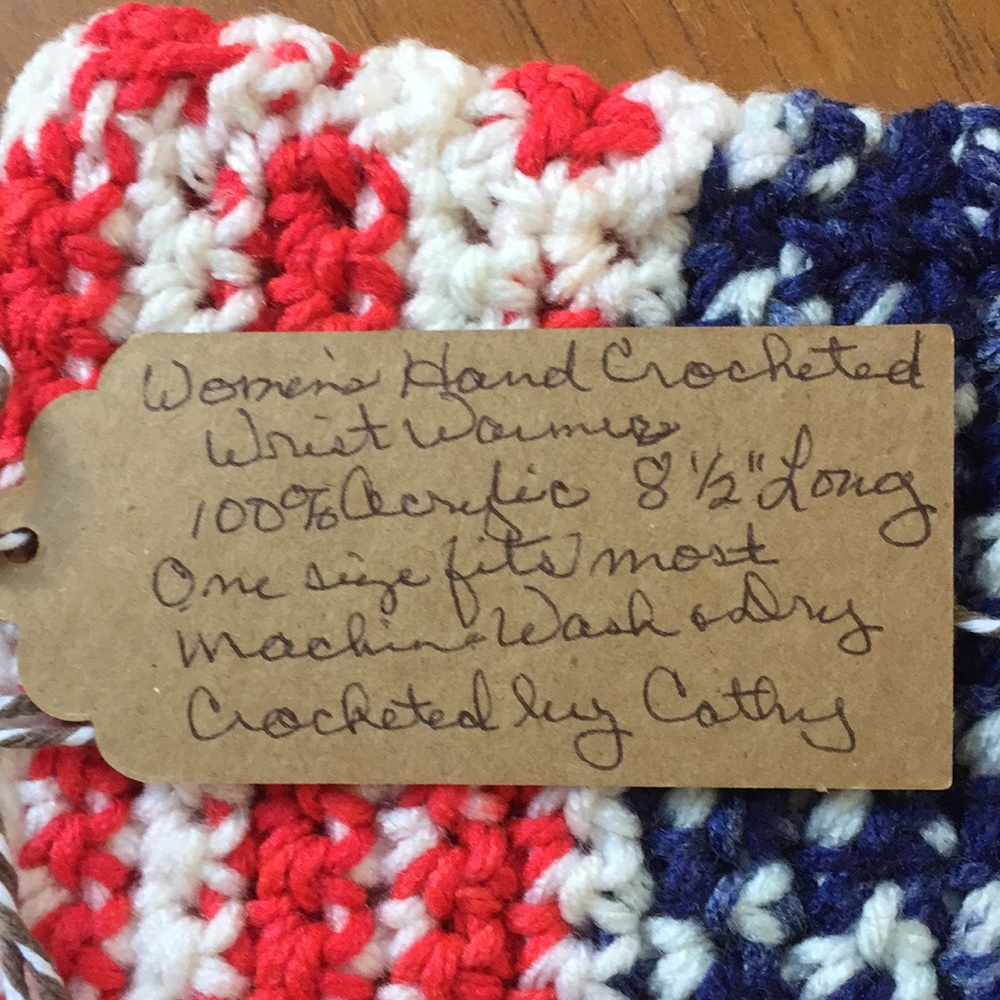 Handmade Red White & Blue Texting Gaming Gloves Crochet Knit Artisan - Picture 3 of 3